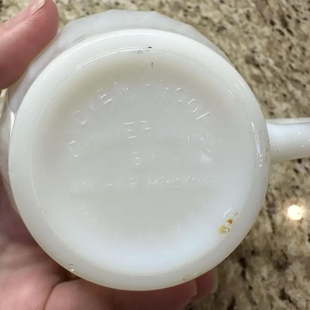 Vtg Anchor Hocking Milk Glass Swirl Tea Coffee Cup Gold Trim Cottage Shabby Chic